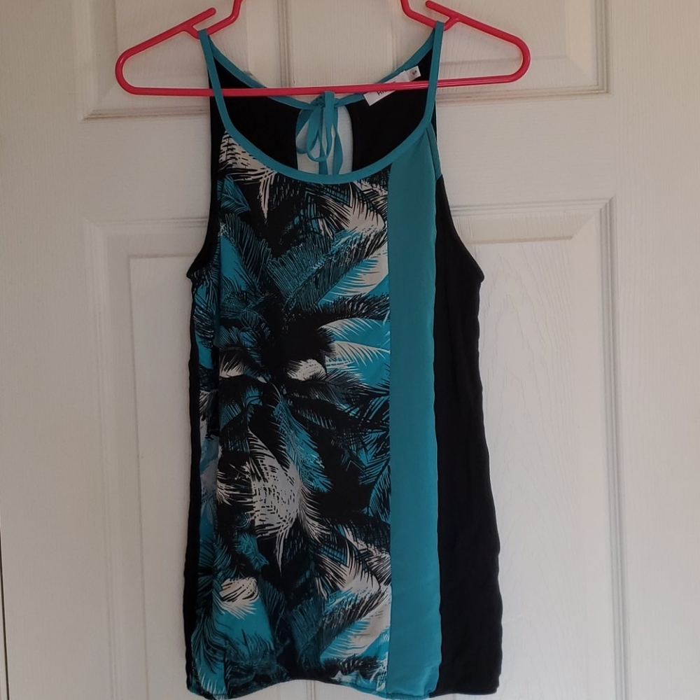 Palm tree tank